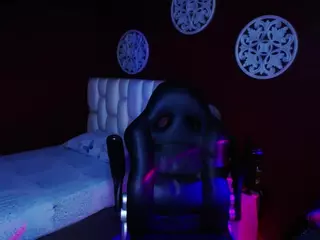 sarayy-collins's Live Sex Cam Show