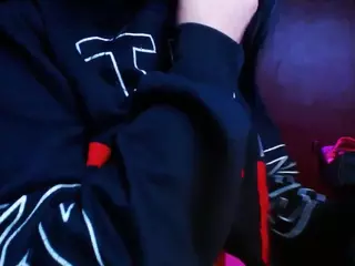 sarayy-collins's Live Sex Cam Show