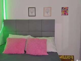  luisa-amaya chat room