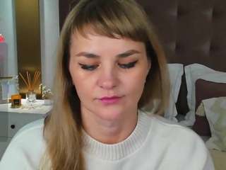 annasimonsj Live Webcam on CamSoda