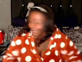 caramelbooty69