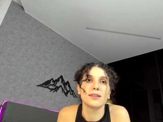 curly-sue Live Webcam on CamSoda