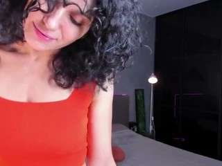 curly-sue Live Webcam on CamSoda