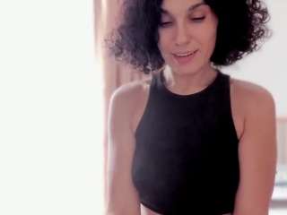 curly-sue Sex Cam Show