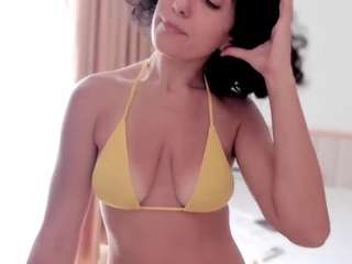 Curly-Sue live webcam show