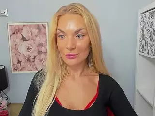 AulloraKiss's Live Sex Cam Show