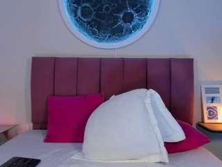 IG: cinshar1.1 make me  wet!  pvt ON    89TK  control me  at goal #squirt #ebony #twerk #funny [8 tokens remaining]