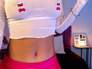 Live webcam model cinsharr1 on Soda Cams