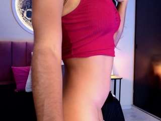 Live webcam model cinsharr1 on Soda Cams