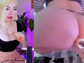 S i m o n e's Live Sex Cam Show