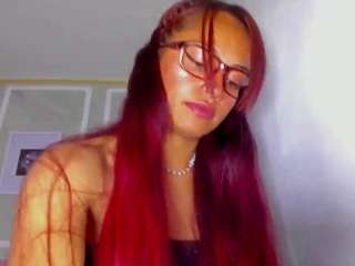 hollyhendriix's CamSoda show and profile