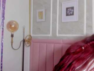 hollyhendriix live cam profile