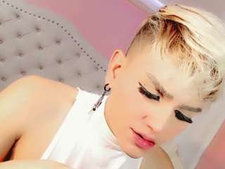 nenycute's Cam show and profile