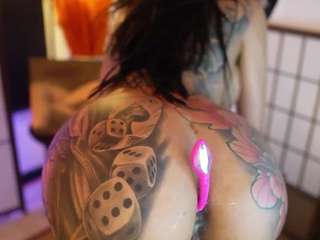 scarlett-collins webcam model