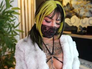 Sara live cam preview