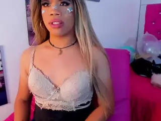 alaska-sugarbo's Live Sex Cam Show