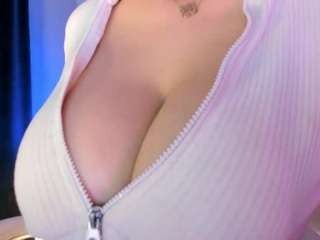 akura011 Live Webcam on CamSoda