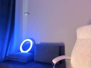 Live webcam model akura011 on Soda Cams