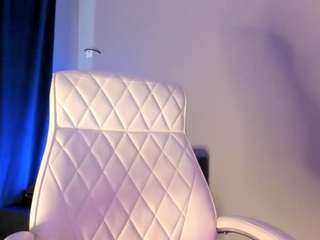 akura011 Live Webcam on CamSoda