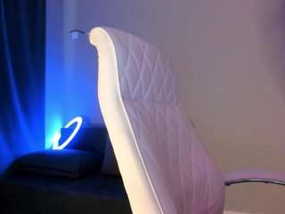 akura011 Live Webcam on CamSoda