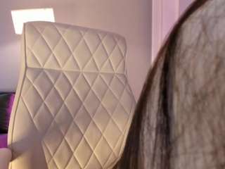 Live webcam model akura011 on Soda Cams