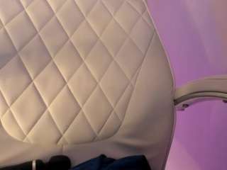 Live webcam model akura011 on Soda Cams