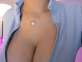 akura011 Live Webcam on CamSoda