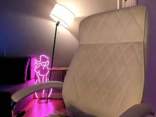 akura011 Live Webcam on CamSoda