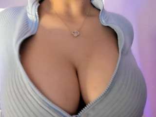 akura011 Live Webcam on CamSoda