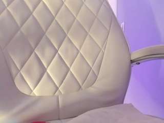 akura011 live webcam show