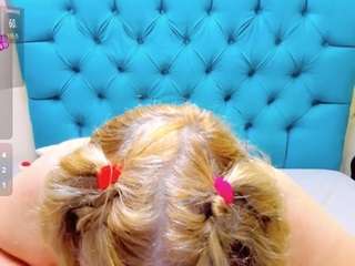 nayla-garner's CamSoda show and profile