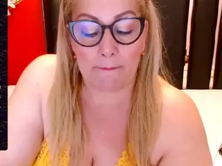 Nayla-Garner's Live Sex Cam Show