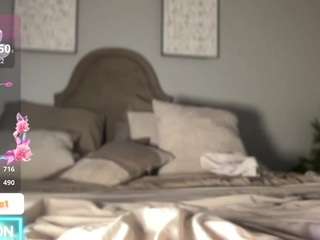 essenceblaque Live Webcam on CamSoda