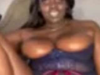 essenceblaque webcam