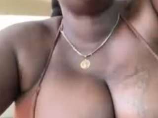essenceblaque webcam