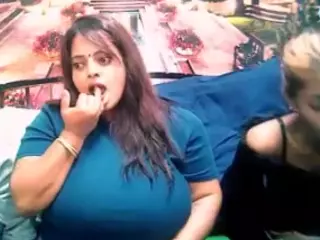 indiancumonmytits's Live Sex Cam Show