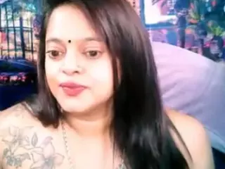 indiancumonmytits's Live Sex Cam Show