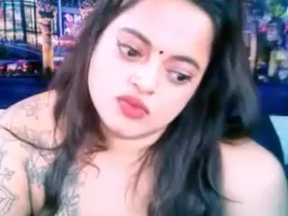 indiancumonmytits's Live Sex Cam Show