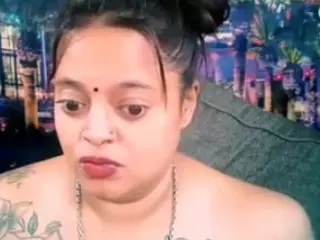 indiancumonmytits's Live Sex Cam Show