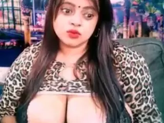 indiancumonmytits's Live Sex Cam Show