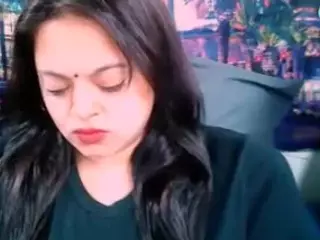 indiancumonmytits's Live Sex Cam Show