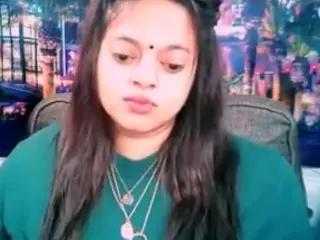 indiancumonmytits's Live Sex Cam Show