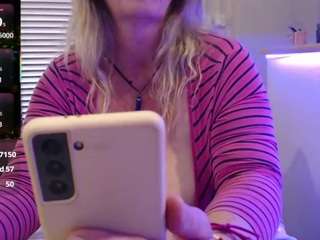 jennadeluxe's CamSoda show and profile