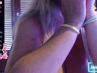 JennaDeluxe live webcam show