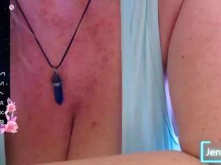 Live cam show with JennaDeluxe