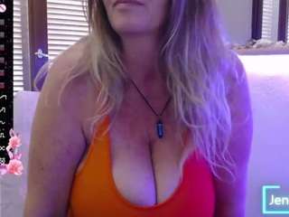 JennaDeluxe live cam preview
