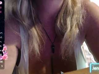 JennaDeluxe live cam preview
