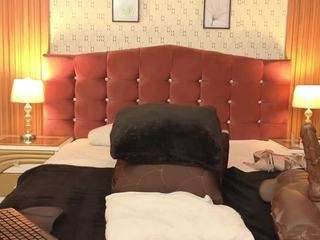 gianella-cox Live Webcam on CamSoda
