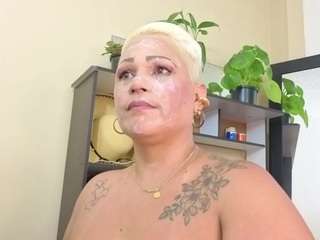 gianella-cox Live Webcam on CamSoda