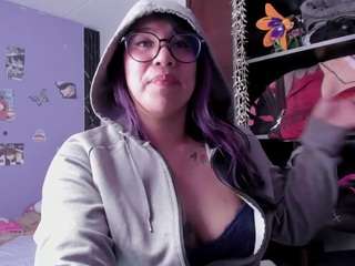 JuliSweet71 live cam preview